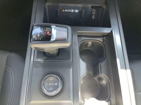 New 2026 GMC Hummer EV SUV AWD/4WD image 16