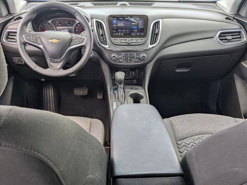 Used 2024 Chevrolet Equinox LT image 16