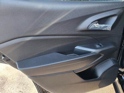 New 2026 Chevrolet Trax RS w/ Sunroof Package image 16