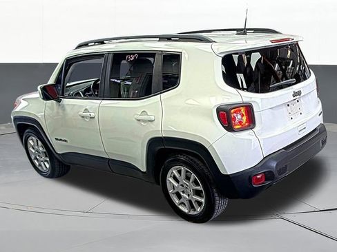 Used 2021 Jeep Renegade Latitude image 4