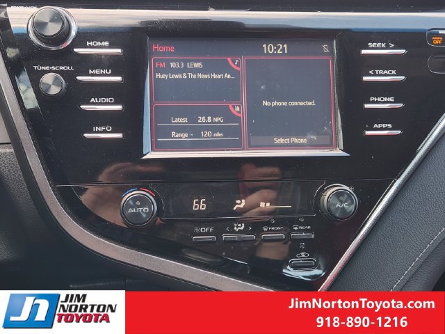 Used 2018 Toyota Camry SE w/ Moonroof Package FWD image 18