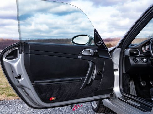 Used 2005 Porsche 911 Carrera S image 29