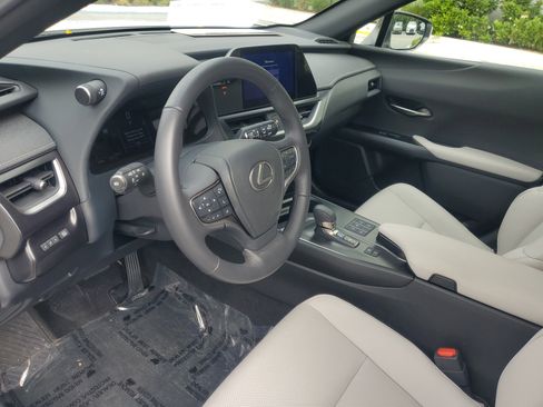Used 2025 Lexus UX 300h FWD w/ Accessory Package (Z1) image 16