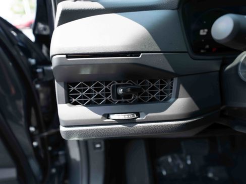 New 2025 Honda Accord LX image 11