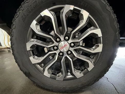 New 2026 GMC Canyon Denali image 33