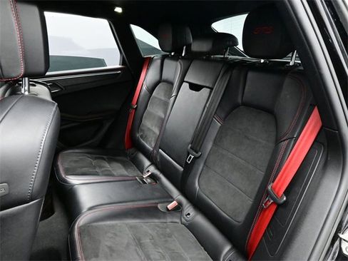 Used 2018 Porsche Macan GTS image 14