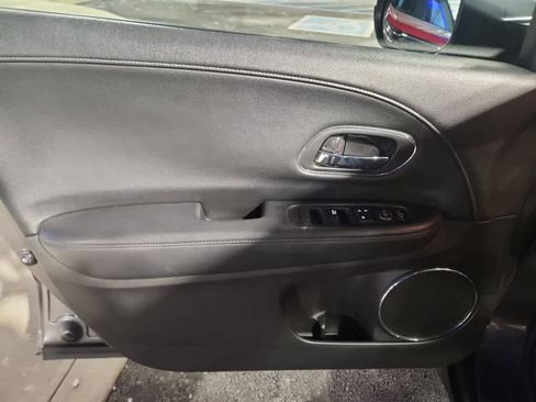 Used 2016 Honda HR-V EX-L image 16