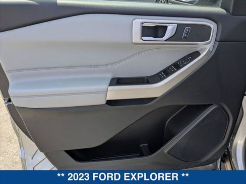 Certified 2023 Ford Explorer XLT w/ Equipment Group 202A RWD image 10