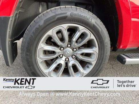 Used 2019 RAM 1500 Laramie w/ Sport Appearance Package image 11