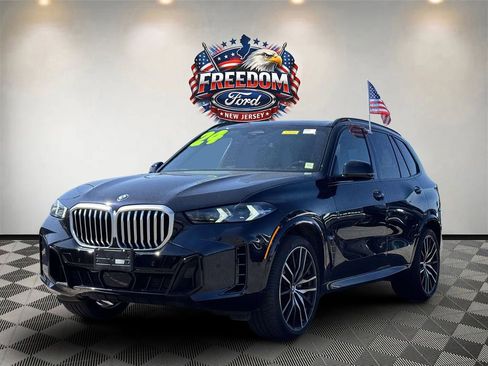 Used 2024 BMW X5 sDrive40i w/ M Sport Package RWD image 2