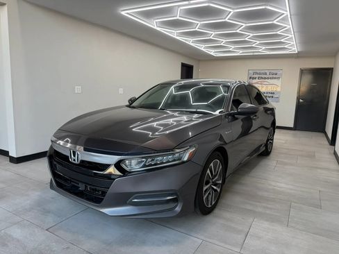 Used 2019 Honda Accord Hybrid image 3