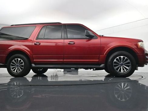 Used 2016 Ford Expedition EL XLT w/ Equipment Group 202A AWD/4WD image 40