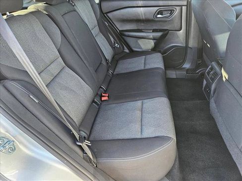 Used 2024 Nissan Rogue SV image 17