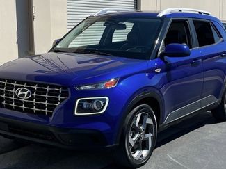 Used 2022 Hyundai Venue Limited w/ Cargo Package image 1