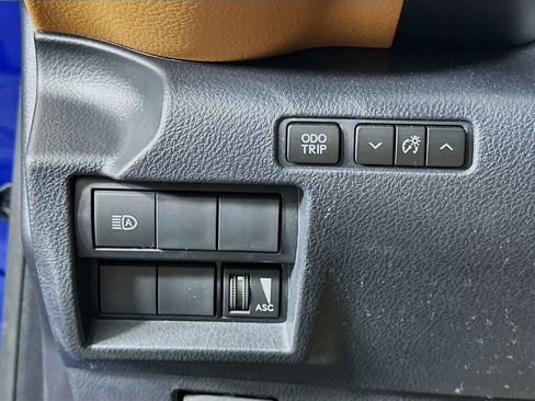Used 2024 Lexus IS 350 F Sport w/ Accessory Package 2 RWD image 17
