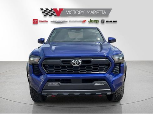 Used 2025 Toyota Tacoma TRD Off-Road AWD/4WD image 8