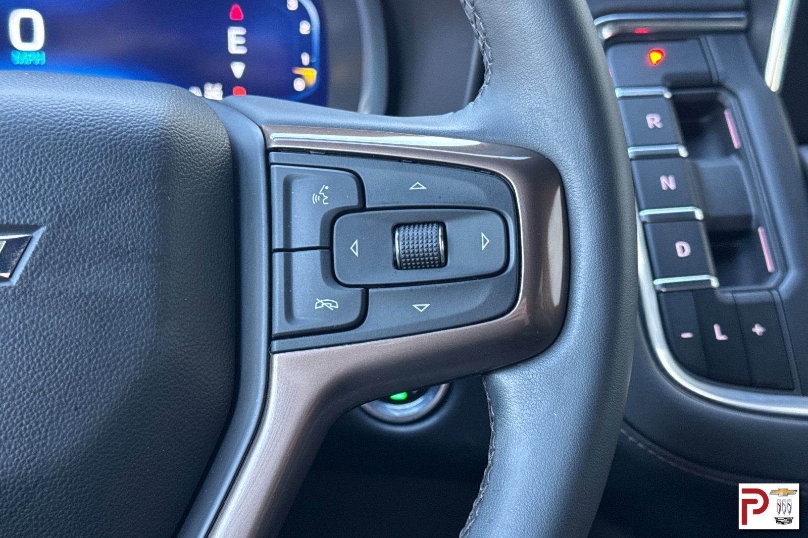 Used 2023 Chevrolet Suburban High Country AWD/4WD image 32