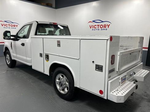 Used 2019 Ford F250 XL w/ XL Value Package image 4