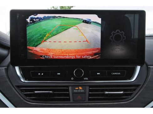 Certified 2024 Nissan Altima 2.5 SV w/ SV Premium Package FWD image 26