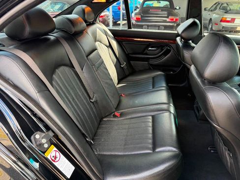 Used 2001 BMW M5 image 47