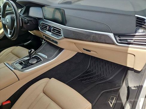 Used 2022 BMW X5 xDrive40i w/ Luxury Seating Package AWD/4WD image 30