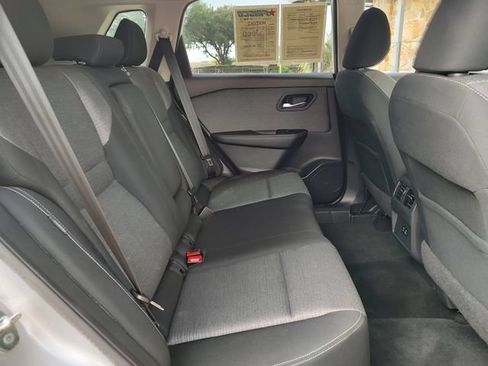 Used 2021 Nissan Rogue SV AWD/4WD image 30