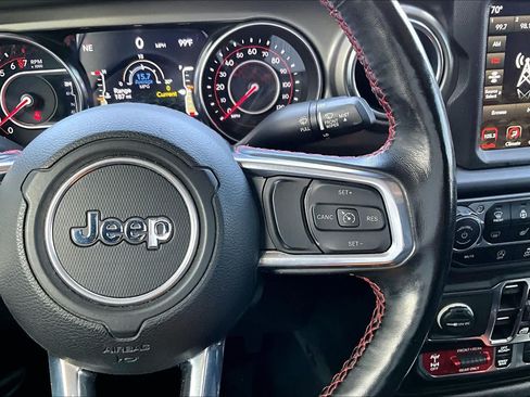 Used 2021 Jeep Gladiator Rubicon AWD/4WD image 24