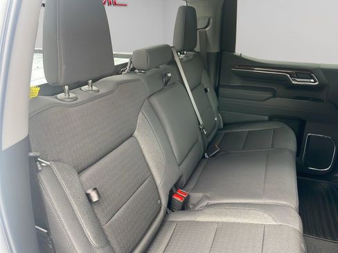 New 2026 GMC Sierra 1500 Elevation image 10