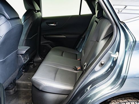 Used 2023 Toyota Venza Limited image 36