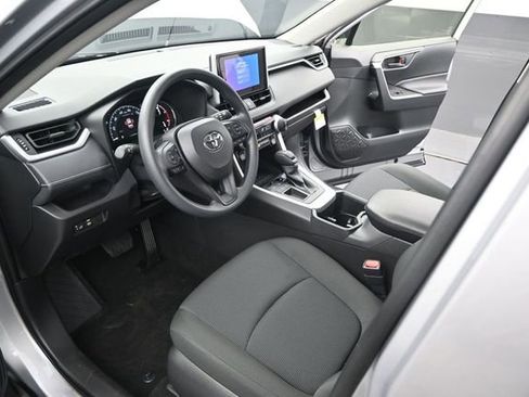 Used 2025 Toyota RAV4 LE FWD image 4