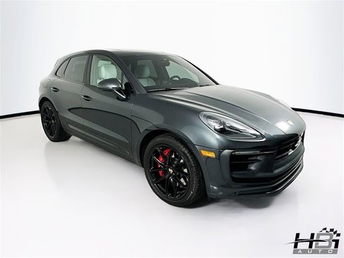 Used 2024 Porsche Macan GTS w/ Premium Plus Package image 4