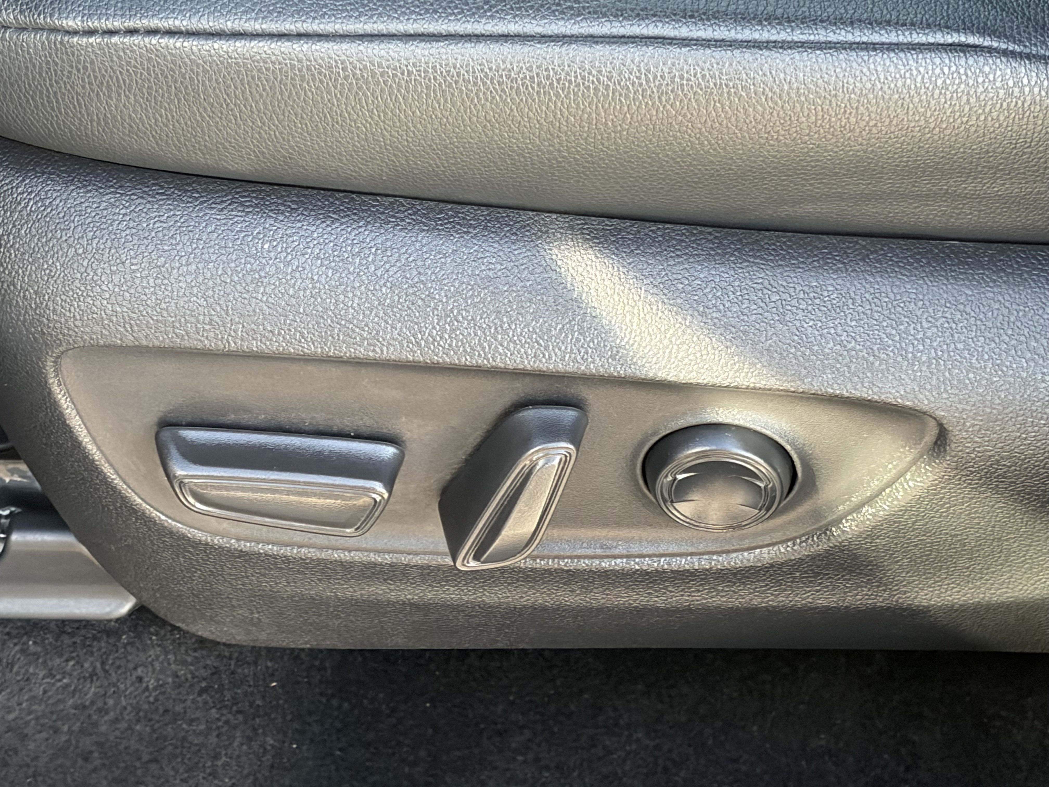 Certified 2025 Toyota Grand Highlander AWD image 28