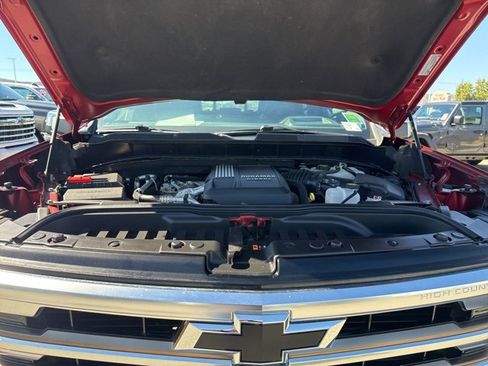 Used 2022 Chevrolet Silverado 1500 High Country w/ Technology Package image 27