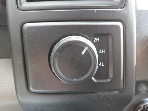 Certified 2019 Ford F150 XL w/ Equipment Group 101A Mid AWD/4WD image 8