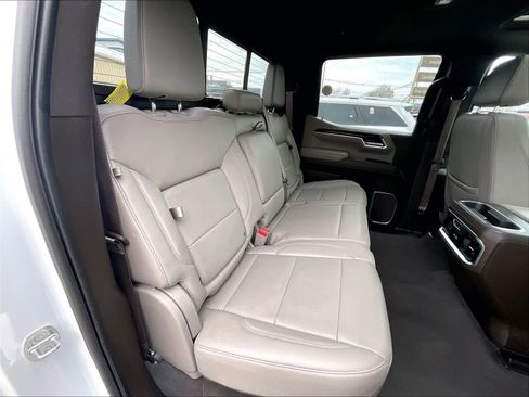 Used 2022 GMC Sierra 1500 SLT w/ SLT Premium Plus Package image 16