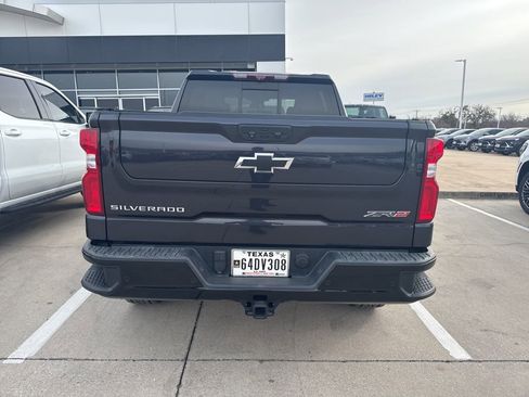 Used 2022 Chevrolet Silverado 1500 ZR2 w/ Technology Package image 3