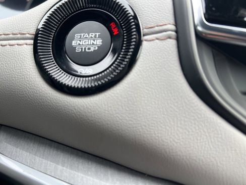 New 2026 Jeep Compass Limited image 28