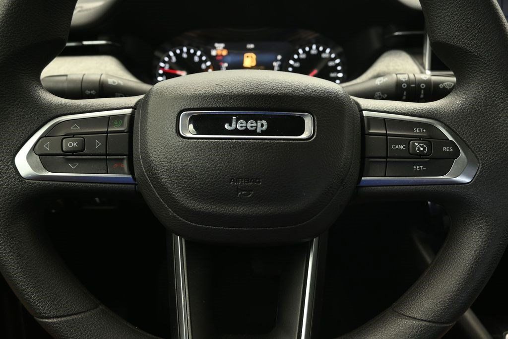 Used 2024 Jeep Compass Sport AWD/4WD image 26