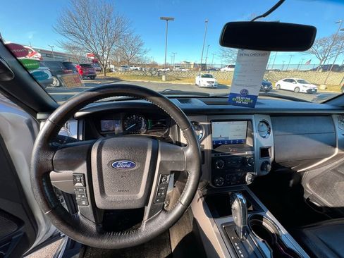 Used 2017 Ford Expedition EL XLT w/ Equipment Group 202A image 35