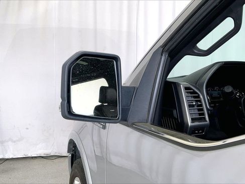 Used 2020 Ford F150 Platinum w/ Equipment Group 701A Luxury image 10