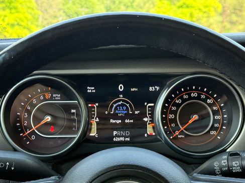 Used 2018 Jeep Wrangler Unlimited Sport S AWD/4WD image 28