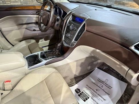 Used 2012 Cadillac SRX Luxury image 28