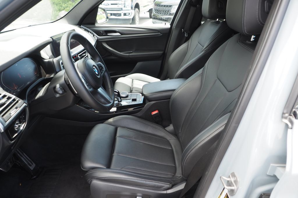 Used 2023 BMW X3 sDrive30i w/ M Sport Package RWD image 13