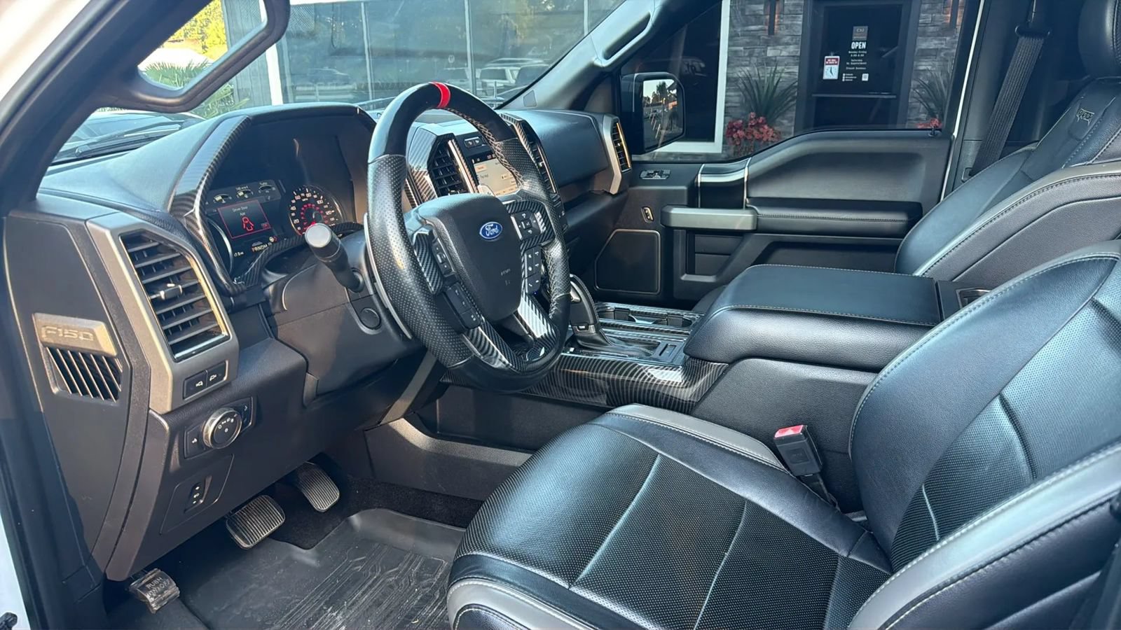 Used 2018 Ford F150 Raptor w/ Equipment Group 802A Luxury AWD/4WD image 11