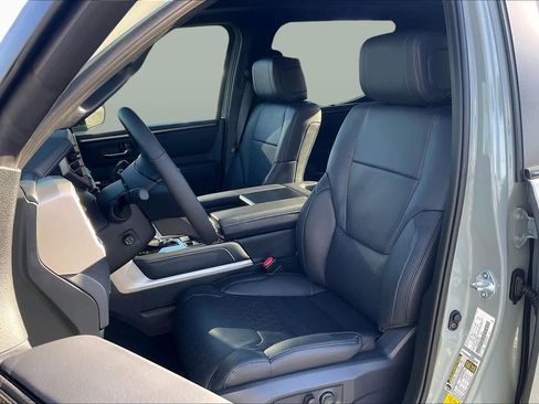 New 2026 Toyota Tundra Platinum image 9