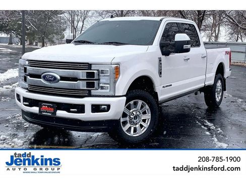 Used 2019 Ford F350 Limited image 1