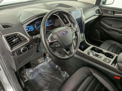 Used 2024 Ford Edge SEL AWD/4WD image 11