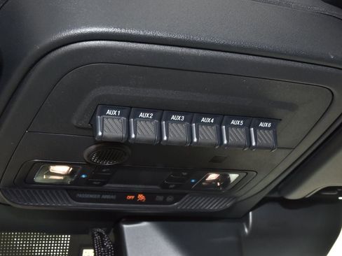 Used 2025 Ford Bronco Badlands AWD/4WD image 35