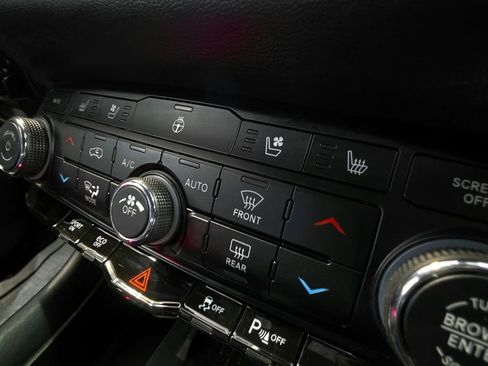 Used 2025 Dodge Durango R/T AWD/4WD image 71