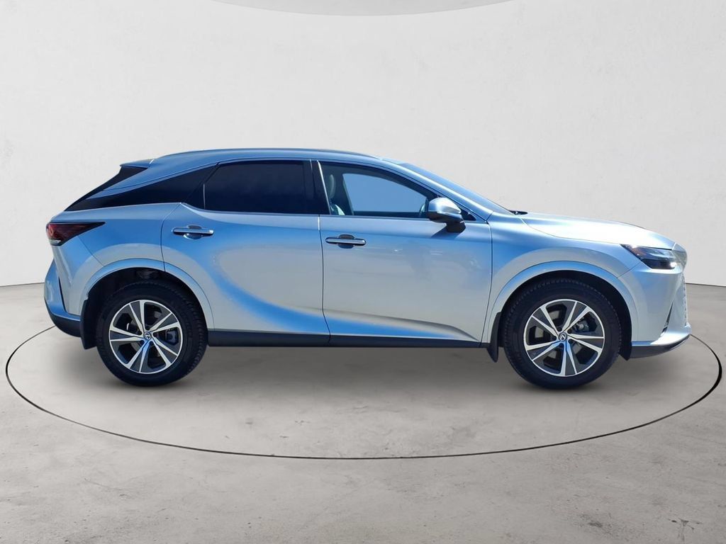 Used 2023 Lexus RX 350 Premium w/ Accessory Package AWD/4WD image 4